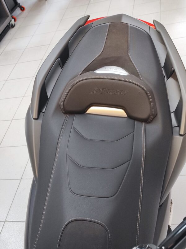 YAMAHA XMAX 125 TECH MAX - Image 7